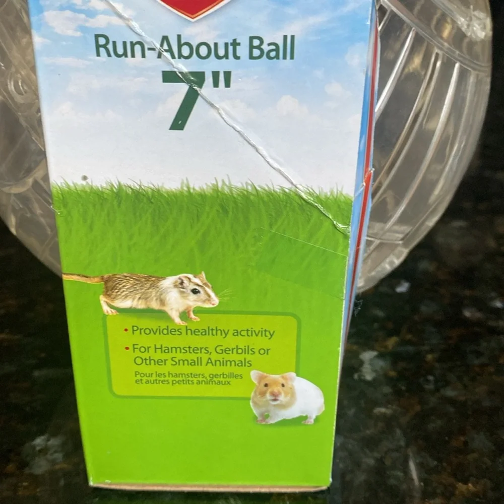 NIB Kaytee Run-About Ball 7” for small animals